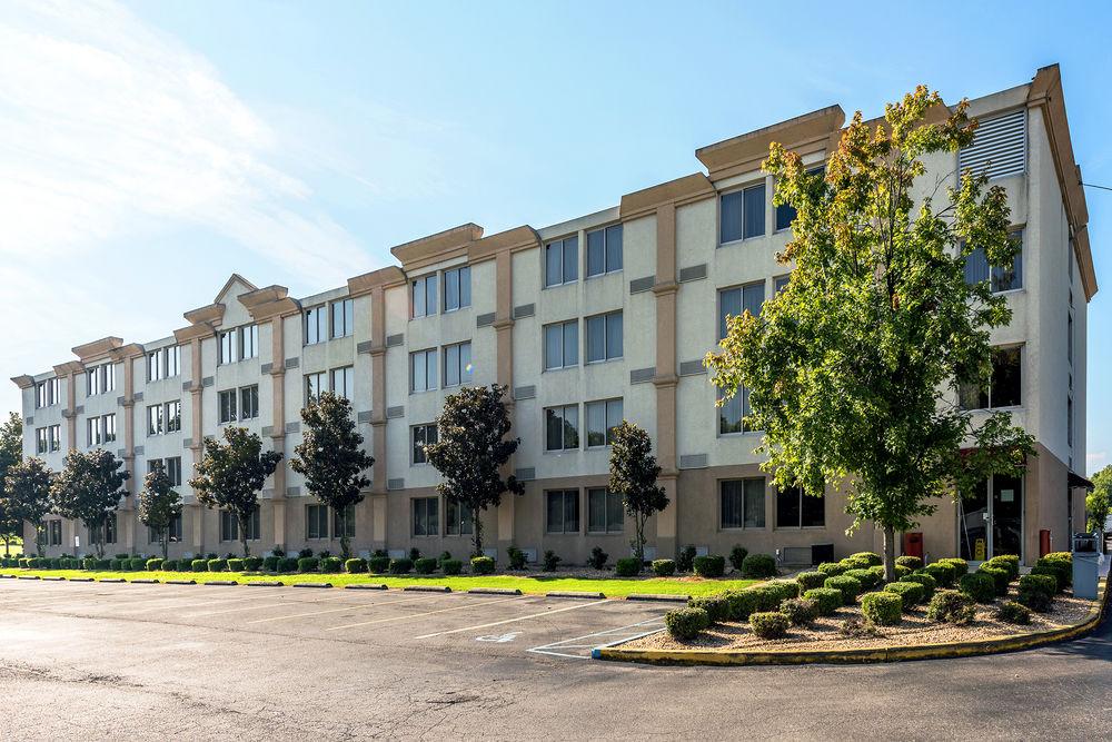 Hotel Ramada By Wyndham Birmingham Airport Exterior foto