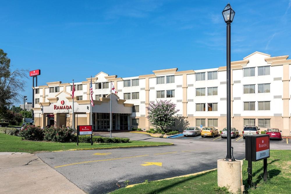 Hotel Ramada By Wyndham Birmingham Airport Exterior foto